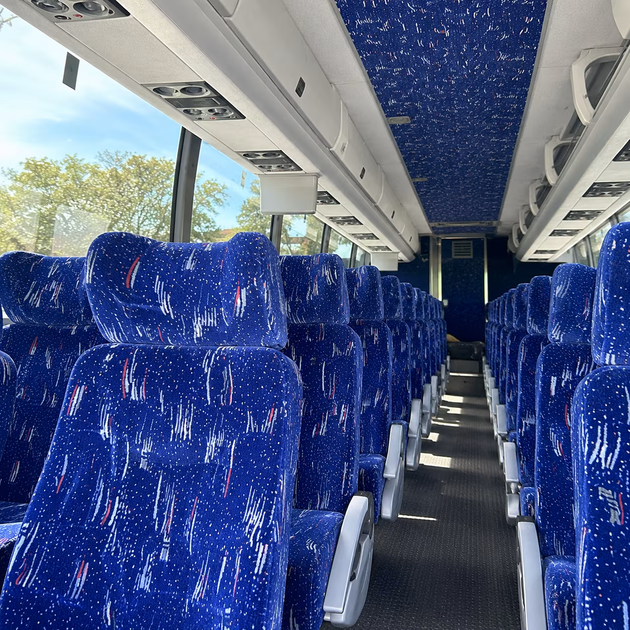 charter bus rentals shuttle service to seattle tacoma international airport sea