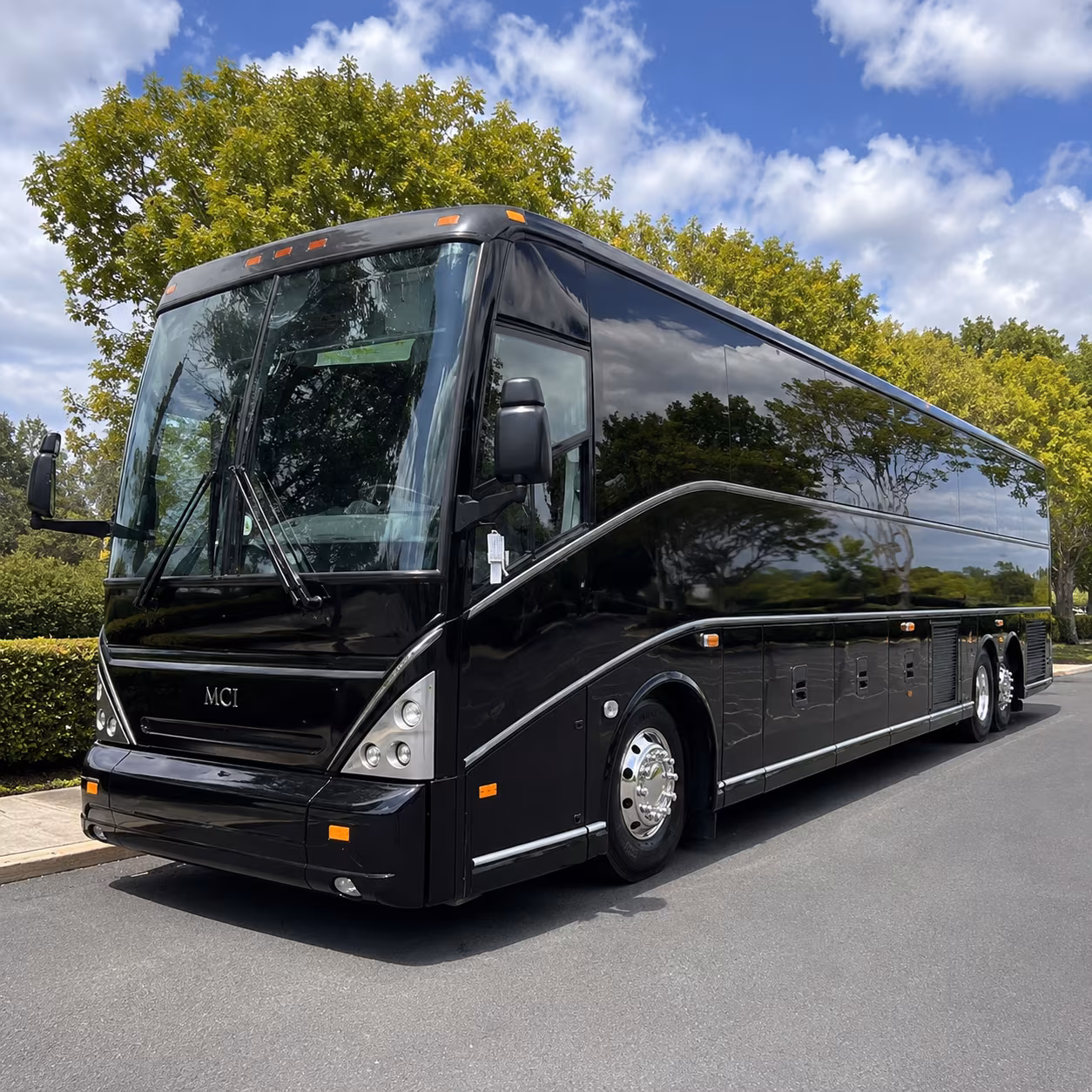 charter buses to seattle thunderbirds games at accesso showare center