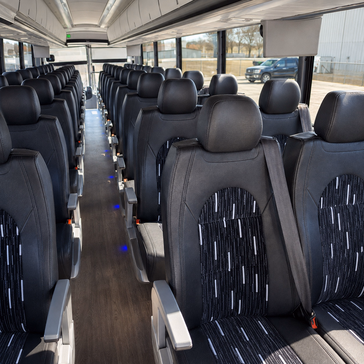kent charter buses to leavenworth and snoqualmie pass
