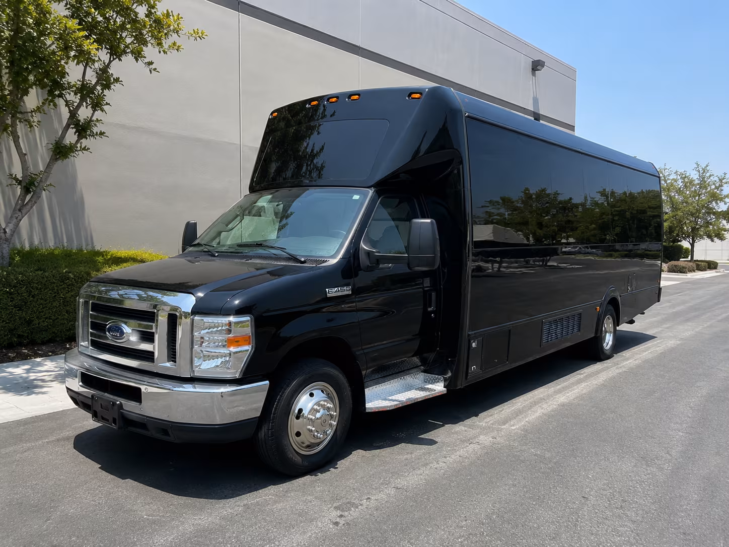 kent quinceanera sweet 16 party bus rental